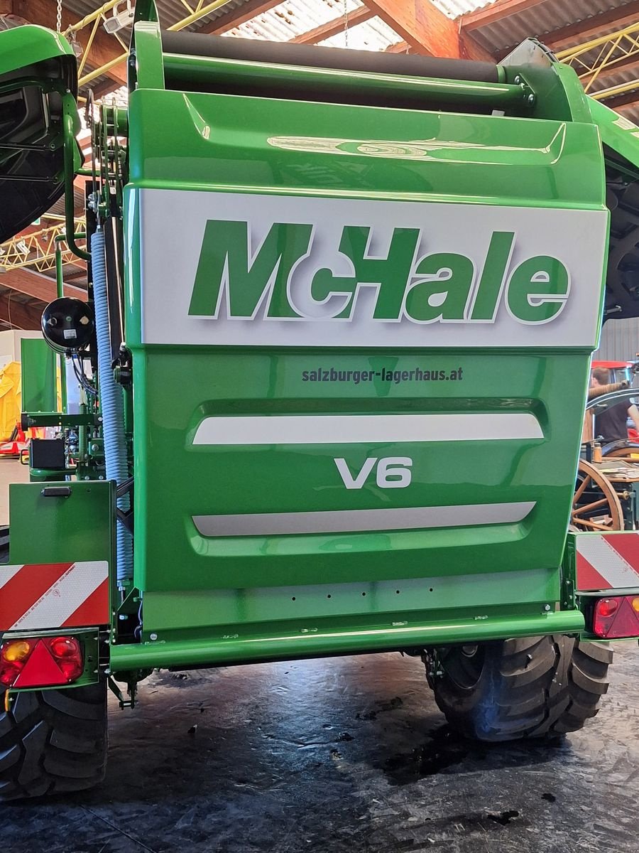 Rundballenpresse van het type McHale V 6750, Neumaschine in Bergheim (Foto 9)