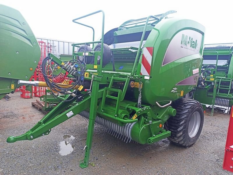 Rundballenpresse tip McHale V6 750 Isobus Rundballenpresse variabel, Vorführmaschine in St. Marienkirchen (Poză 1)