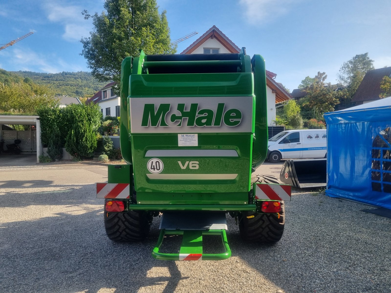 Rundballenpresse van het type McHale V6750, Neumaschine in Sölden (Foto 2)