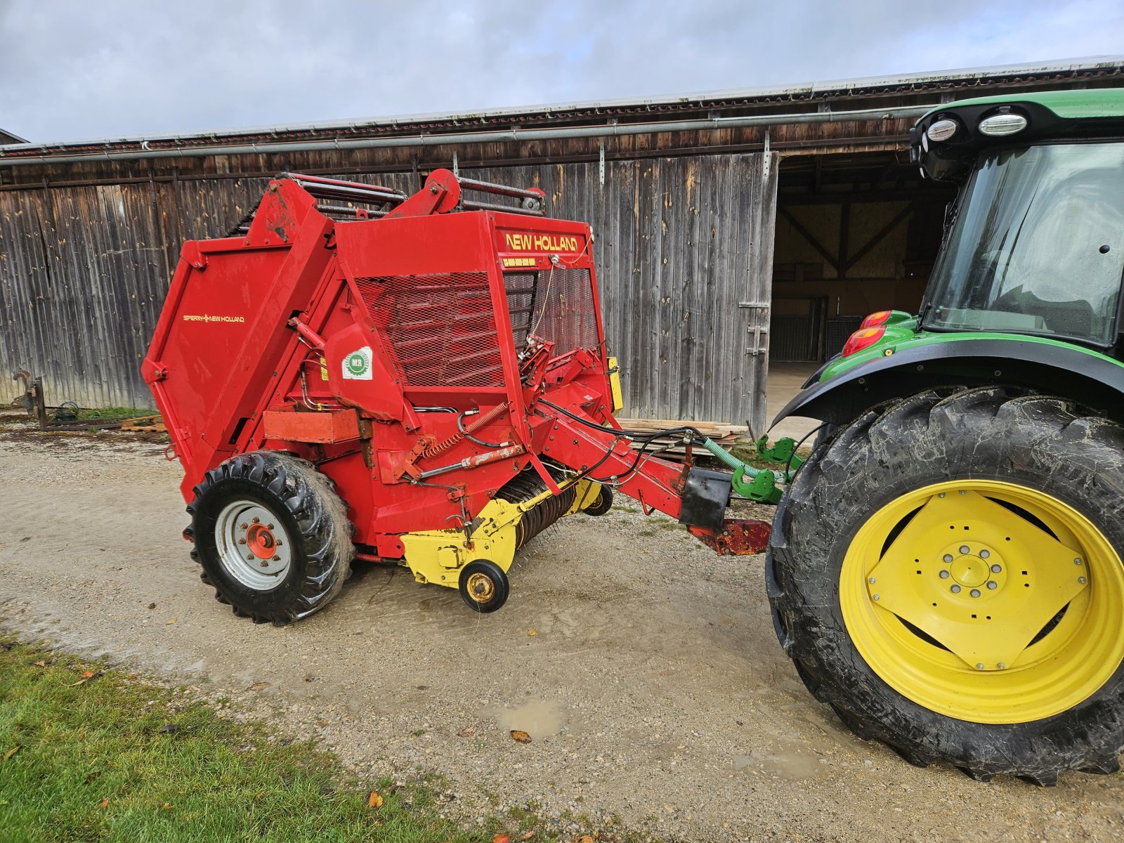 Rundballenpresse του τύπου New Holland 841, Gebrauchtmaschine σε Dietfurt (Φωτογραφία 1)