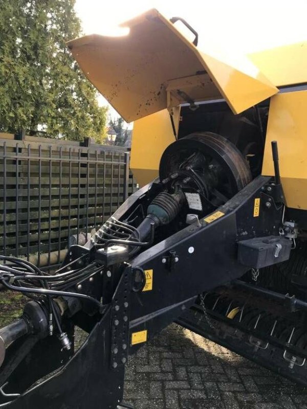 Rundballenpresse tipa New Holland BB 940 A, Gebrauchtmaschine u Hardinxveld-Giessendam (Slika 3)