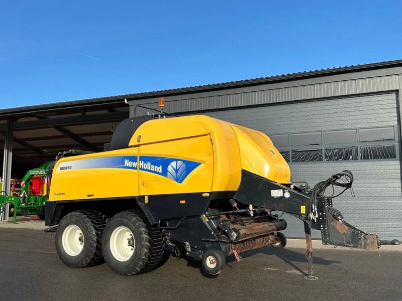 Rundballenpresse of the type New Holland BB9060 CropCutter, Gebrauchtmaschine in BENNEKOM (Picture 1)