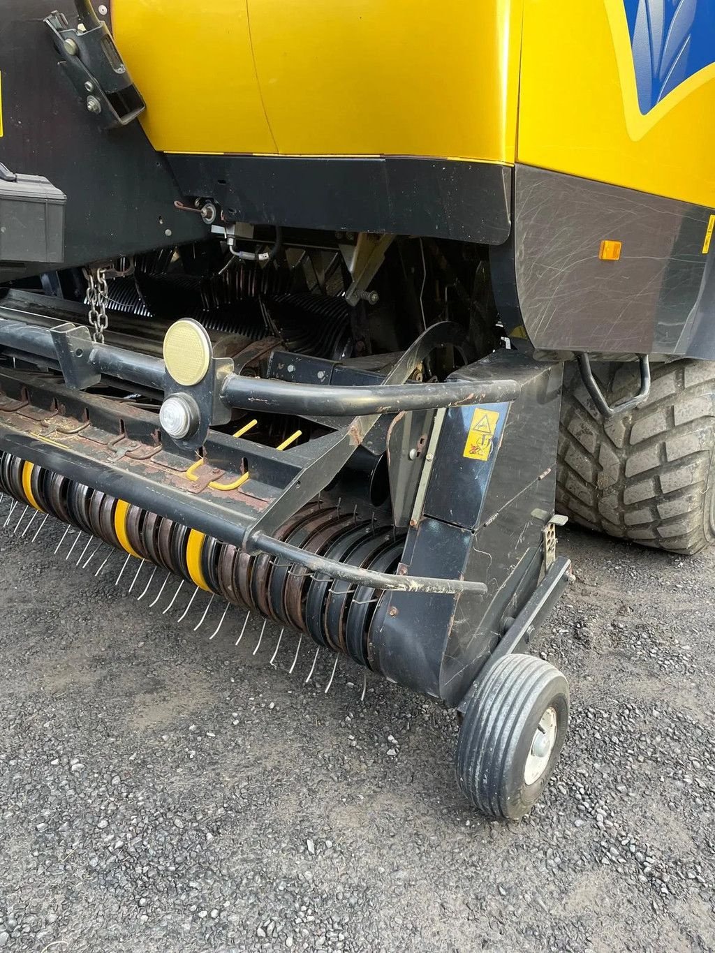 Rundballenpresse van het type New Holland BB9070, Gebrauchtmaschine in Wevelgem (Foto 7)