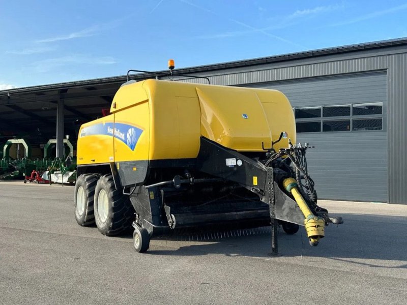 Rundballenpresse des Typs New Holland BB9080, Gebrauchtmaschine in BENNEKOM