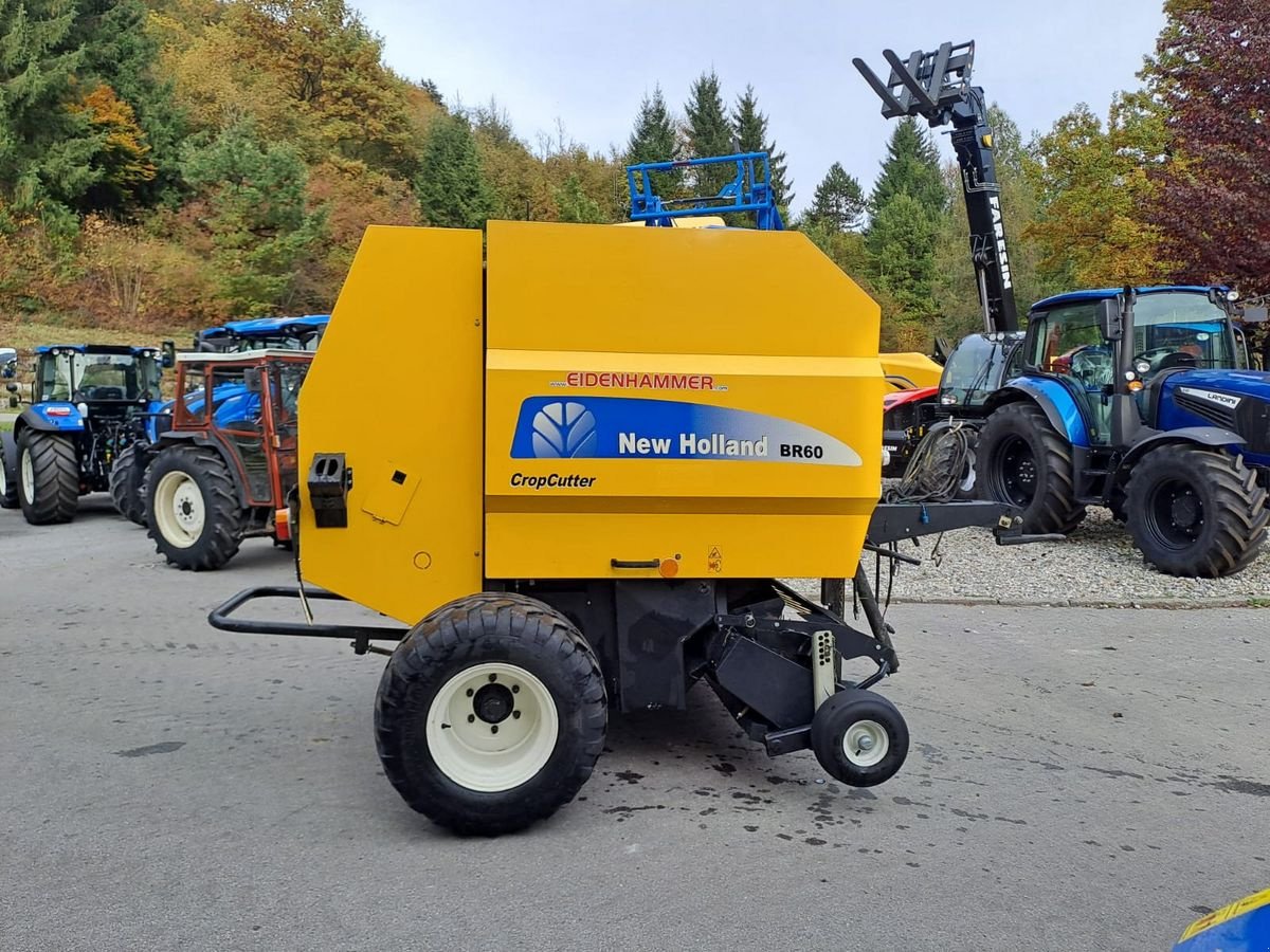 Rundballenpresse типа New Holland BR 6090, Gebrauchtmaschine в Burgkirchen (Фотография 3)