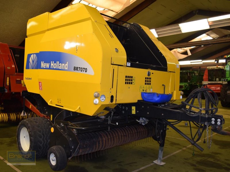 Rundballenpresse of the type New Holland BR 7070 Crop Cutter, Gebrauchtmaschine in Oyten (Picture 1)