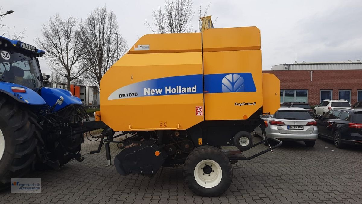 Rundballenpresse of the type New Holland BR 7070 CropCutter II, Gebrauchtmaschine in Altenberge (Picture 2)