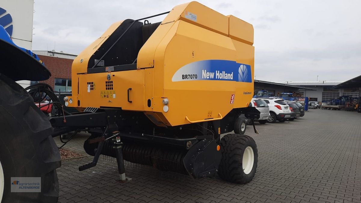 Rundballenpresse of the type New Holland BR 7070 CropCutter II, Gebrauchtmaschine in Altenberge (Picture 3)