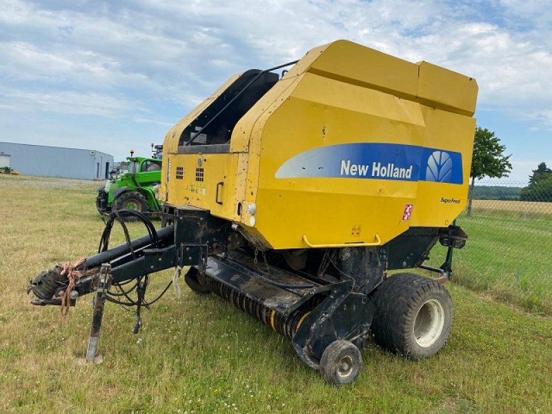 Rundballenpresse typu New Holland BR 7070, Gebrauchtmaschine v LE PONT CHRETIEN (Obrázek 5)