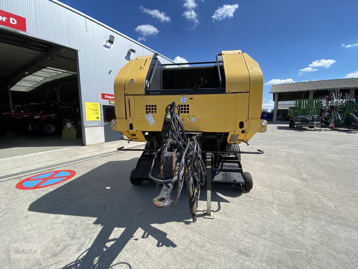 Rundballenpresse Türe ait New Holland BR 740A, Gebrauchtmaschine içinde Burgkirchen (resim 2)