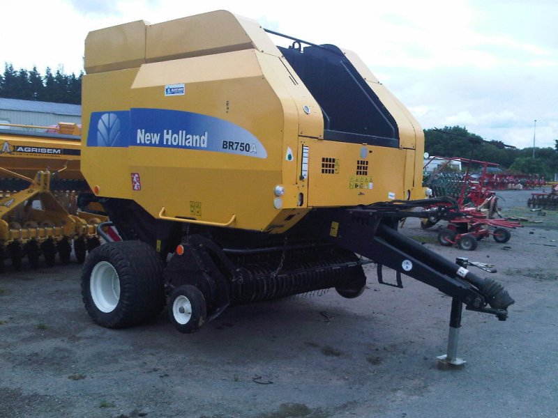 Rundballenpresse of the type New Holland BR 750 A FICELLE FILET, Gebrauchtmaschine in TREMEUR (Picture 1)