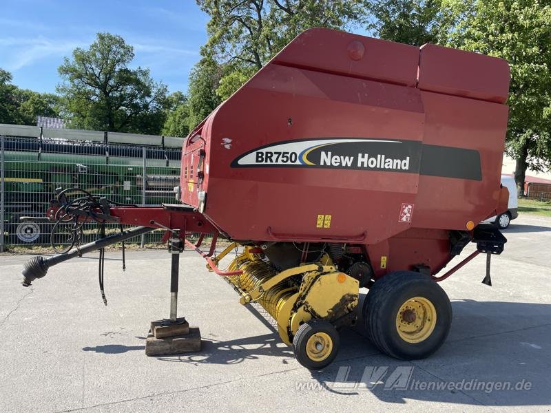 Rundballenpresse typu New Holland BR 750, Gebrauchtmaschine v Sülzetal OT Altenweddingen (Obrázek 1)