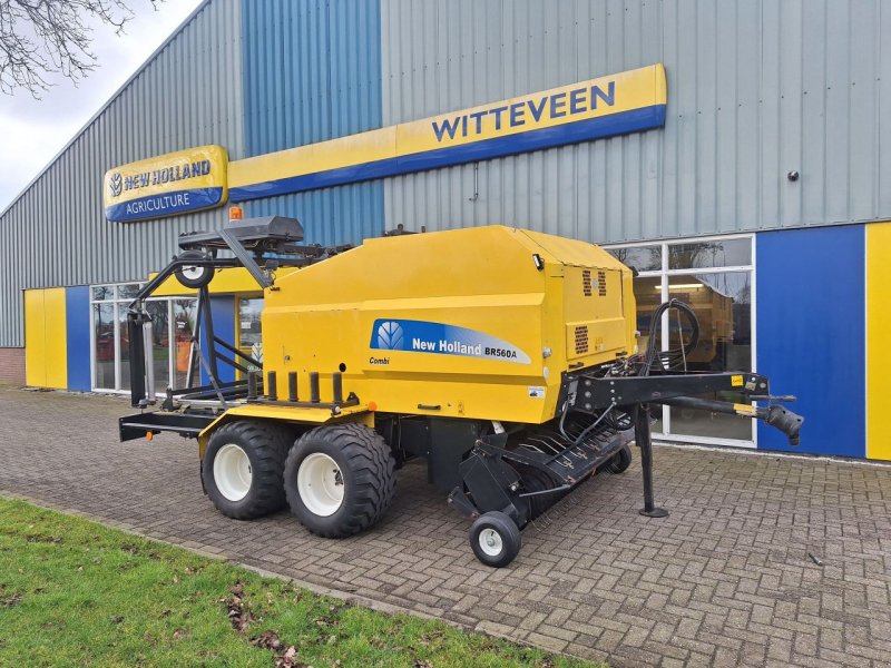 Rundballenpresse van het type New Holland BR560A, Gebrauchtmaschine in Wenum Wiesel