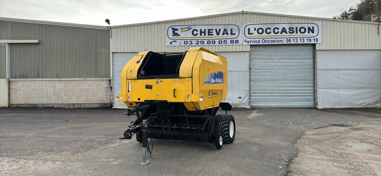 Rundballenpresse of the type New Holland Br7060, Gebrauchtmaschine in Lérouville (Picture 3)