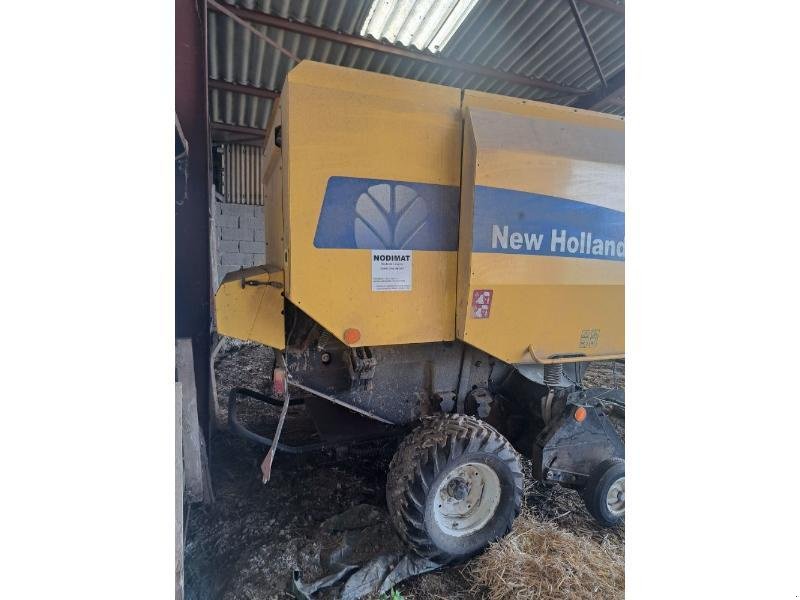 Rundballenpresse tip New Holland BR7060, Gebrauchtmaschine in CHAUMONT (Poză 3)