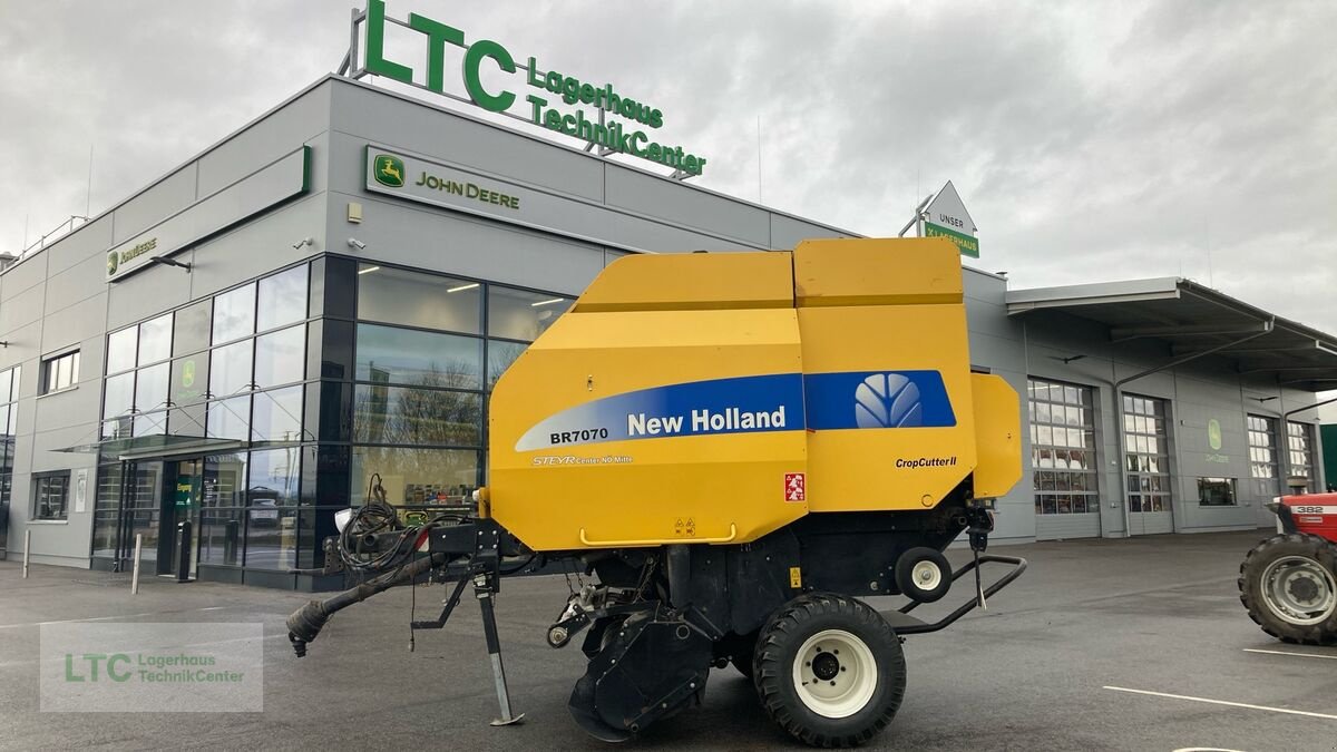 Rundballenpresse Türe ait New Holland BR7070, Gebrauchtmaschine içinde Eggendorf (resim 1)