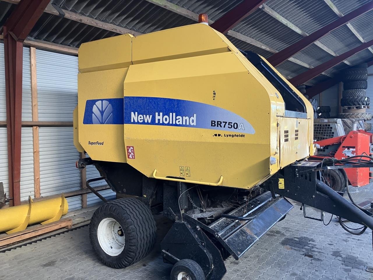 Rundballenpresse του τύπου New Holland BR750 RUNDBALLEPRES., Gebrauchtmaschine σε Herning (Φωτογραφία 2)