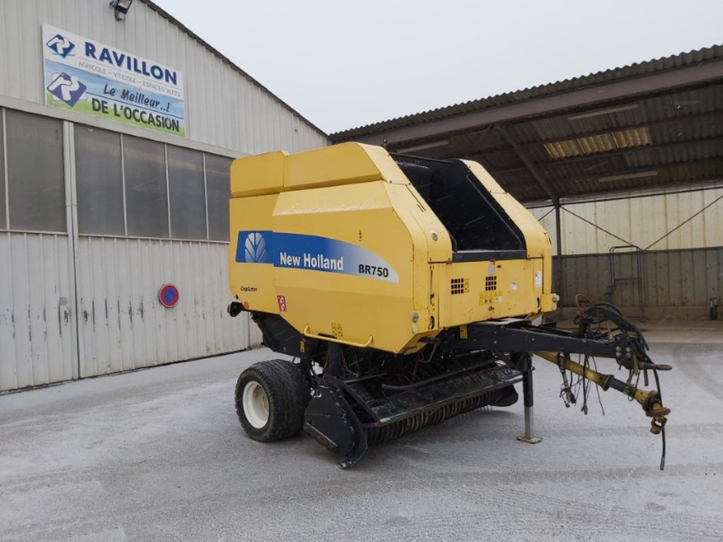 Rundballenpresse Türe ait New Holland BR750, Gebrauchtmaschine içinde VERT TOULON (resim 9)