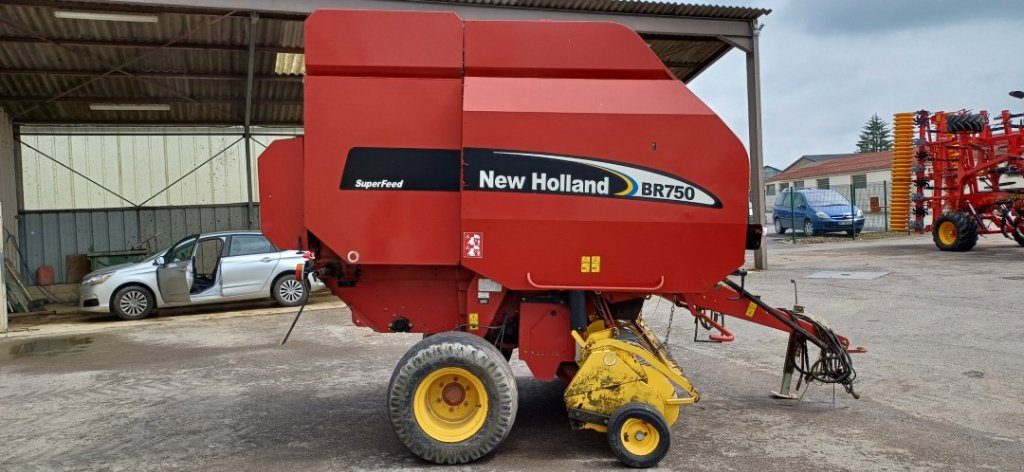 Rundballenpresse typu New Holland BR750, Gebrauchtmaschine v VERT TOULON (Obrázek 7)