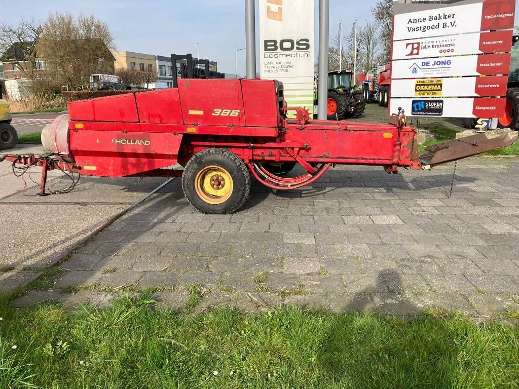 Rundballenpresse typu New Holland Hayliner 386, Gebrauchtmaschine w Easterein (Zdjęcie 5)