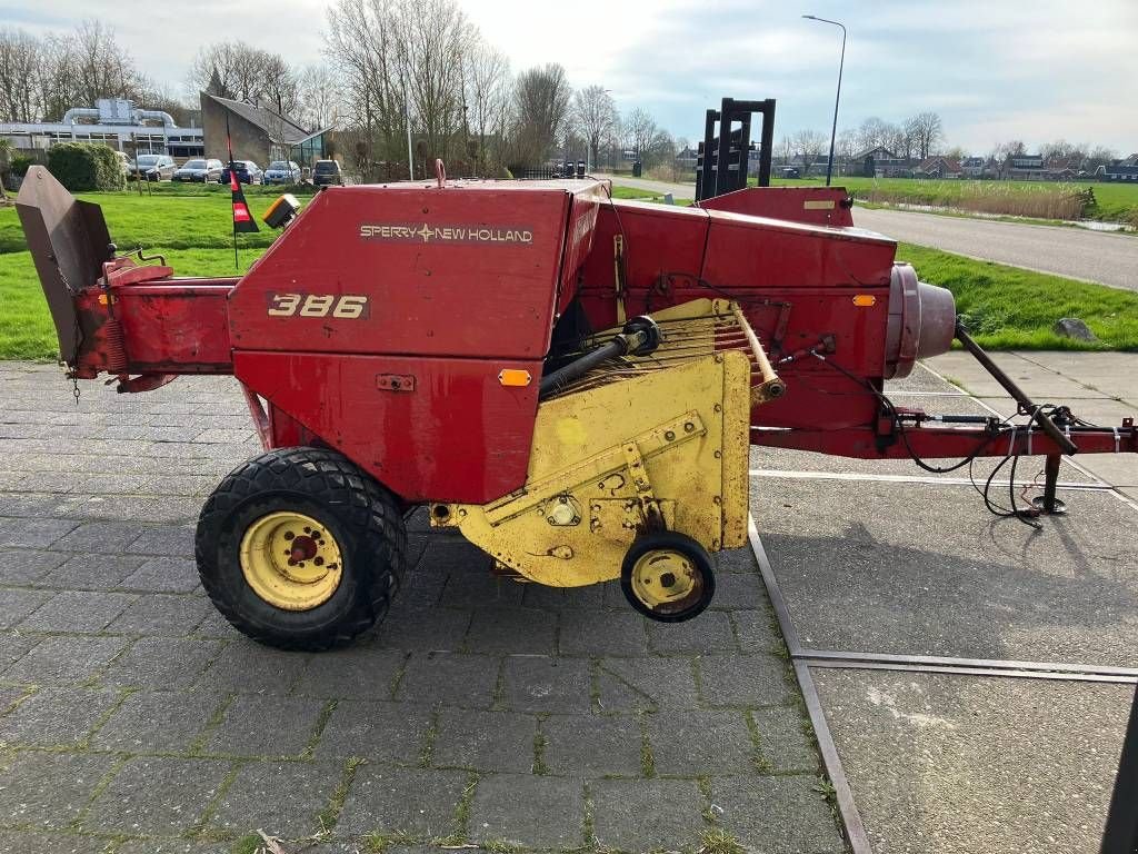 Rundballenpresse of the type New Holland Hayliner 386, Gebrauchtmaschine in Easterein (Picture 4)