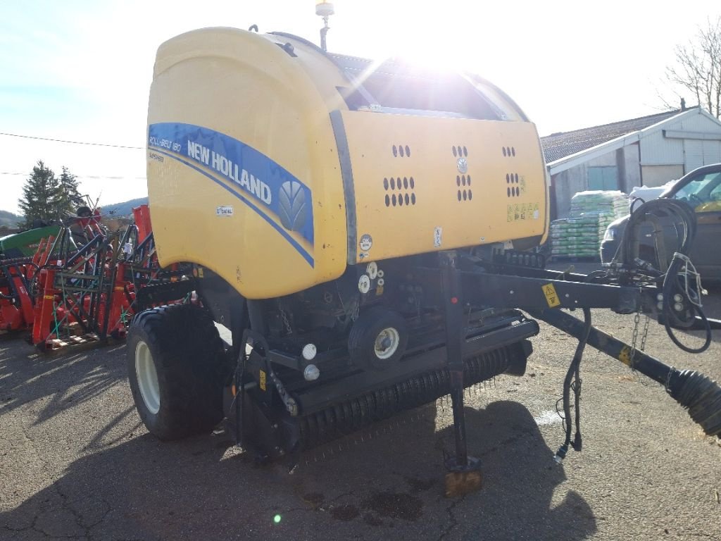 Rundballenpresse of the type New Holland RB 180 RFF, Gebrauchtmaschine in BRAS SUR MEUSE (Picture 4)