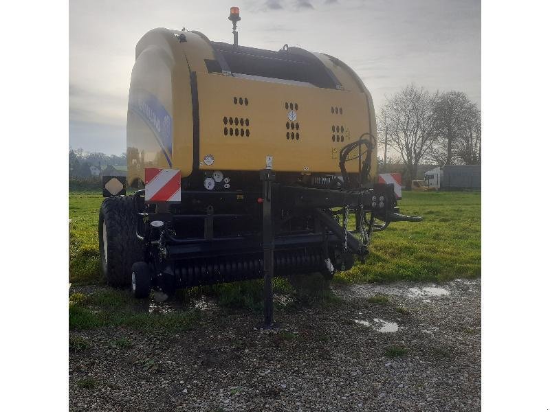 Rundballenpresse of the type New Holland RB 180, Gebrauchtmaschine in HERLIN LE SEC (Picture 4)