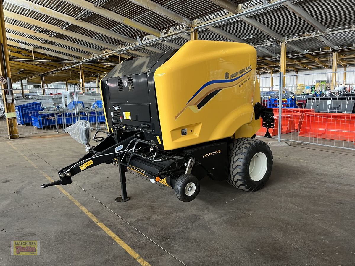 Rundballenpresse van het type New Holland Roll-Bar 125, Neumaschine in Kötschach (Foto 1)