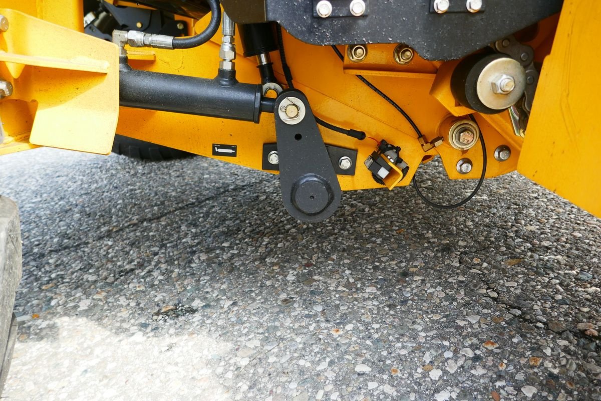 Rundballenpresse van het type New Holland Roll Belt 150 CC, Gebrauchtmaschine in Villach (Foto 12)