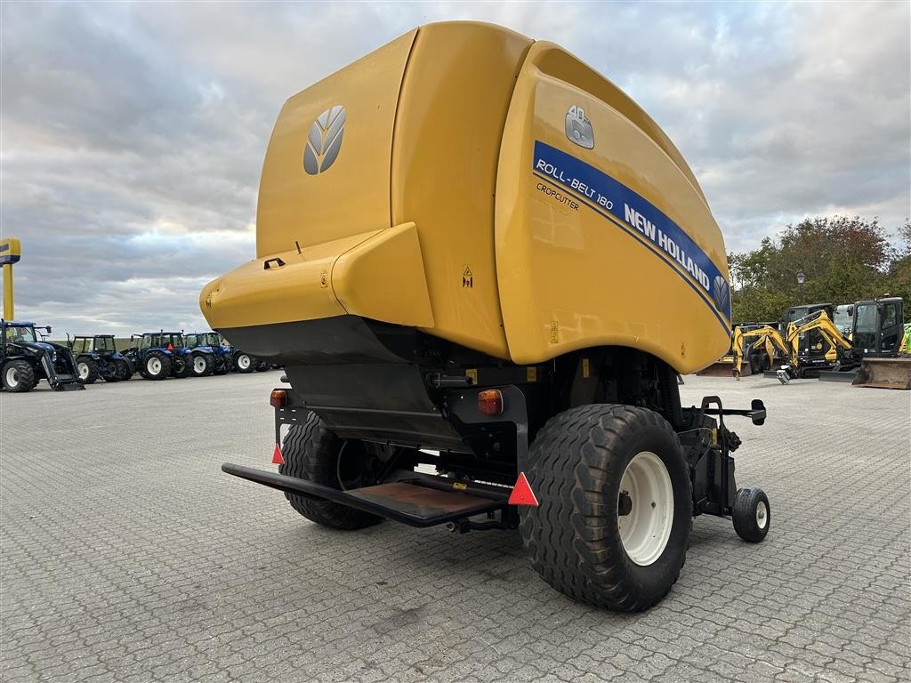 Rundballenpresse tip New Holland Roll-Belt 180 CropCutter, Gebrauchtmaschine in Gjerlev J. (Poză 5)