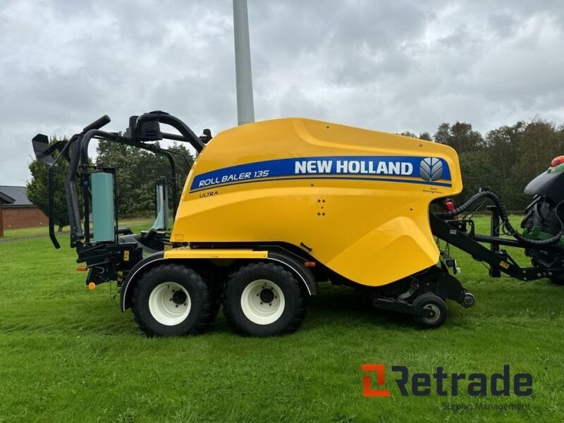 Rundballenpresse tip New Holland Rollbaler 135 Ultra, Gebrauchtmaschine in Rødovre (Poză 4)