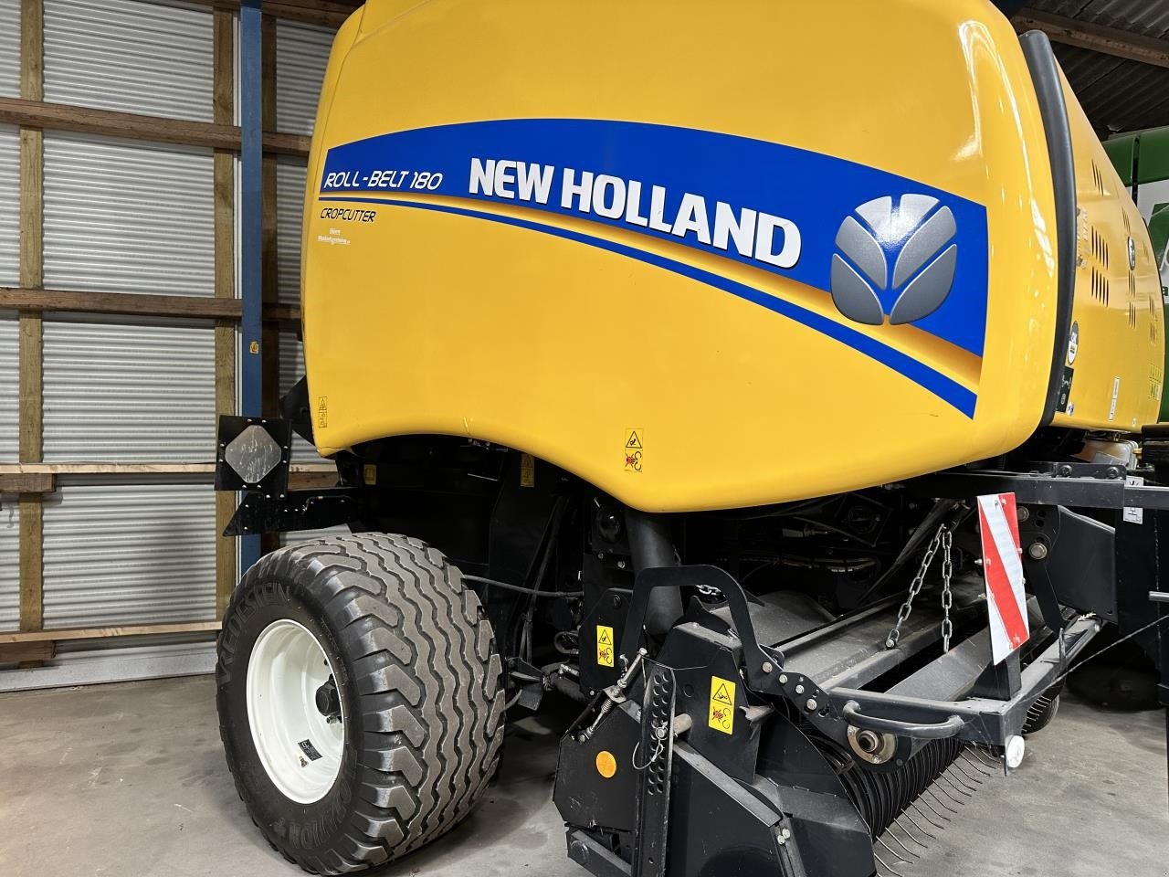 Rundballenpresse of the type New Holland ROLLBELT 180 CC, Gebrauchtmaschine in Skjern (Picture 2)