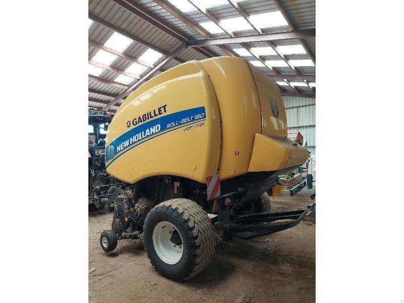 Rundballenpresse del tipo New Holland ROLLBELT180, Gebrauchtmaschine en PONTIVY (Imagen 2)