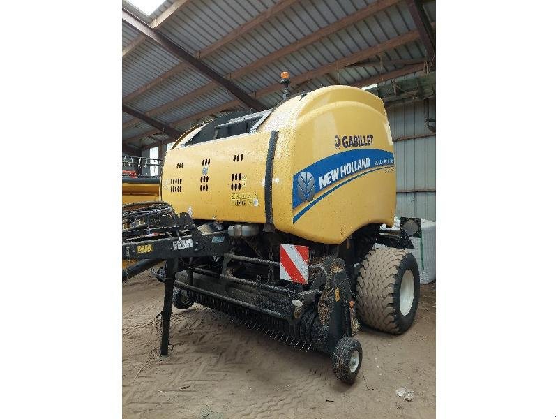 Rundballenpresse typu New Holland ROLLBELT180, Gebrauchtmaschine v PONTIVY (Obrázok 1)