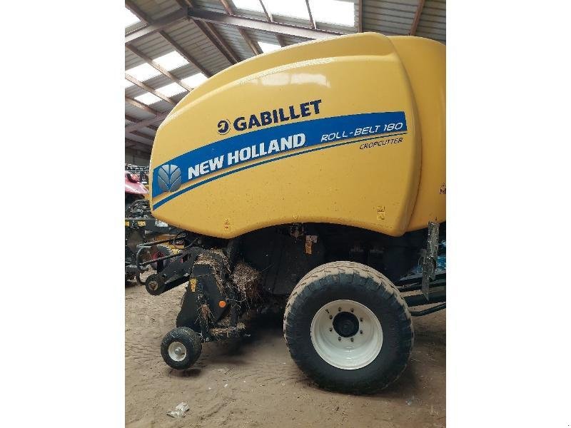 Rundballenpresse del tipo New Holland ROLLBELT180, Gebrauchtmaschine en PONTIVY (Imagen 4)