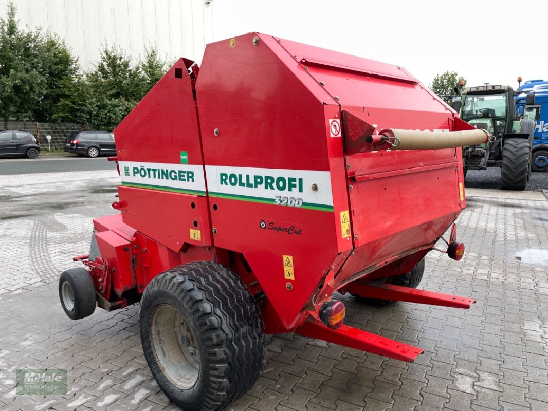 Rundballenpresse tip Pöttinger Rollprofi 3200, Gebrauchtmaschine in Borgholzhausen (Poză 9)