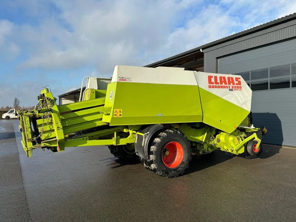 Rundballenpresse des Typs Sonstige Claas Quadrant 2200 Roto cut, Gebrauchtmaschine in BENNEKOM (Bild 7)