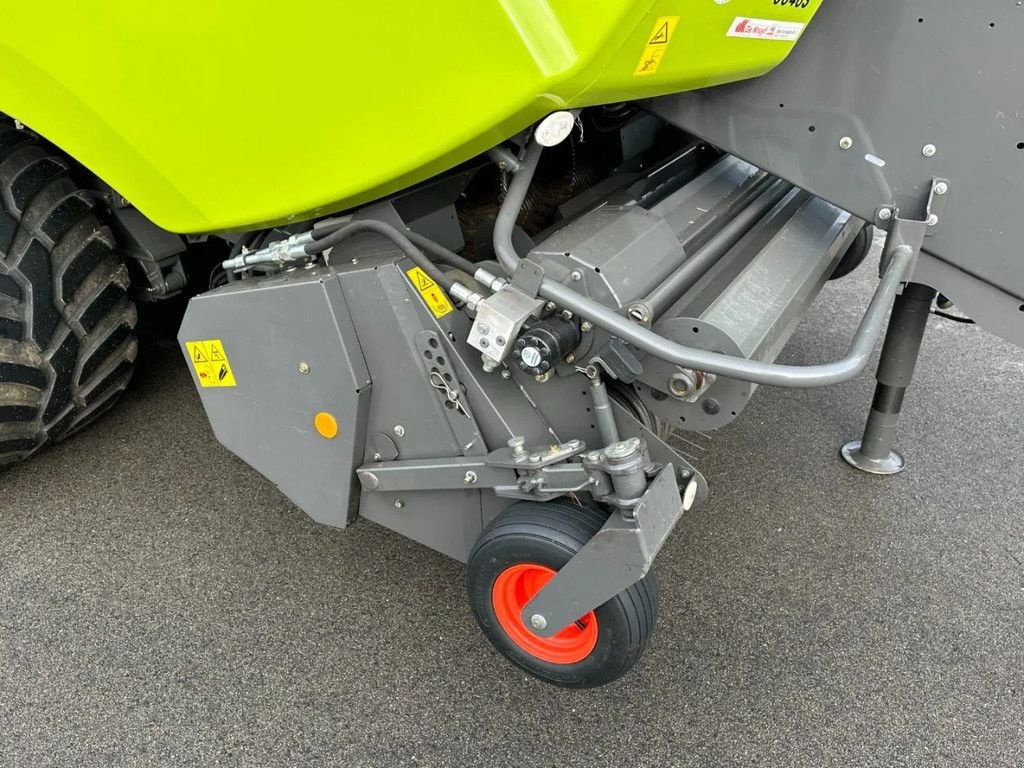 Rundballenpresse des Typs Sonstige Claas Quadrant 5200 RC, Gebrauchtmaschine in BENNEKOM (Bild 4)