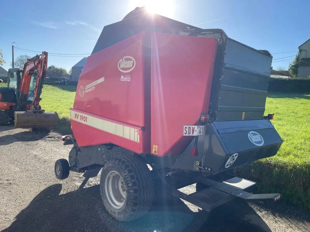 Rundballenpresse van het type Vicon RV1901-R, Gebrauchtmaschine in Wevelgem (Foto 1)