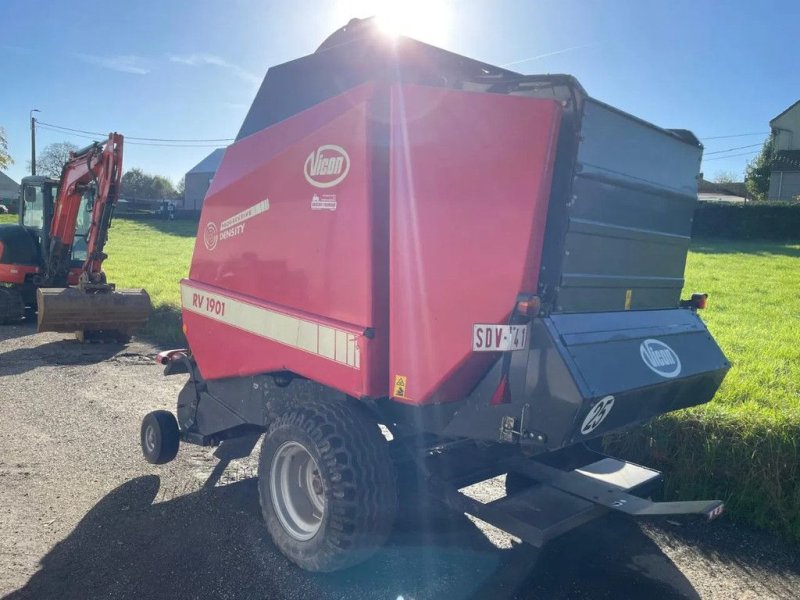 Rundballenpresse van het type Vicon RV1901-R, Gebrauchtmaschine in Wevelgem