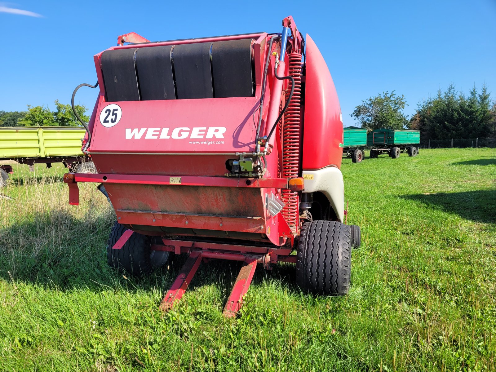 Rundballenpresse des Typs Welger RP 420 Farmer, Gebrauchtmaschine in Schmölln-Putzkau (Bild 3)