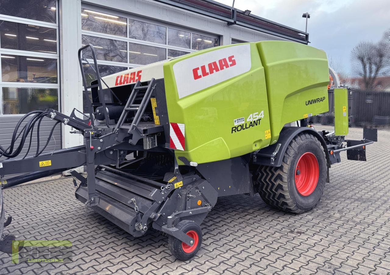 Rundballenwickelgerät van het type CLAAS ROLLANT 454 UNIWRAP PRO, Gebrauchtmaschine in Homberg (Ohm) - Maulbach (Foto 1)