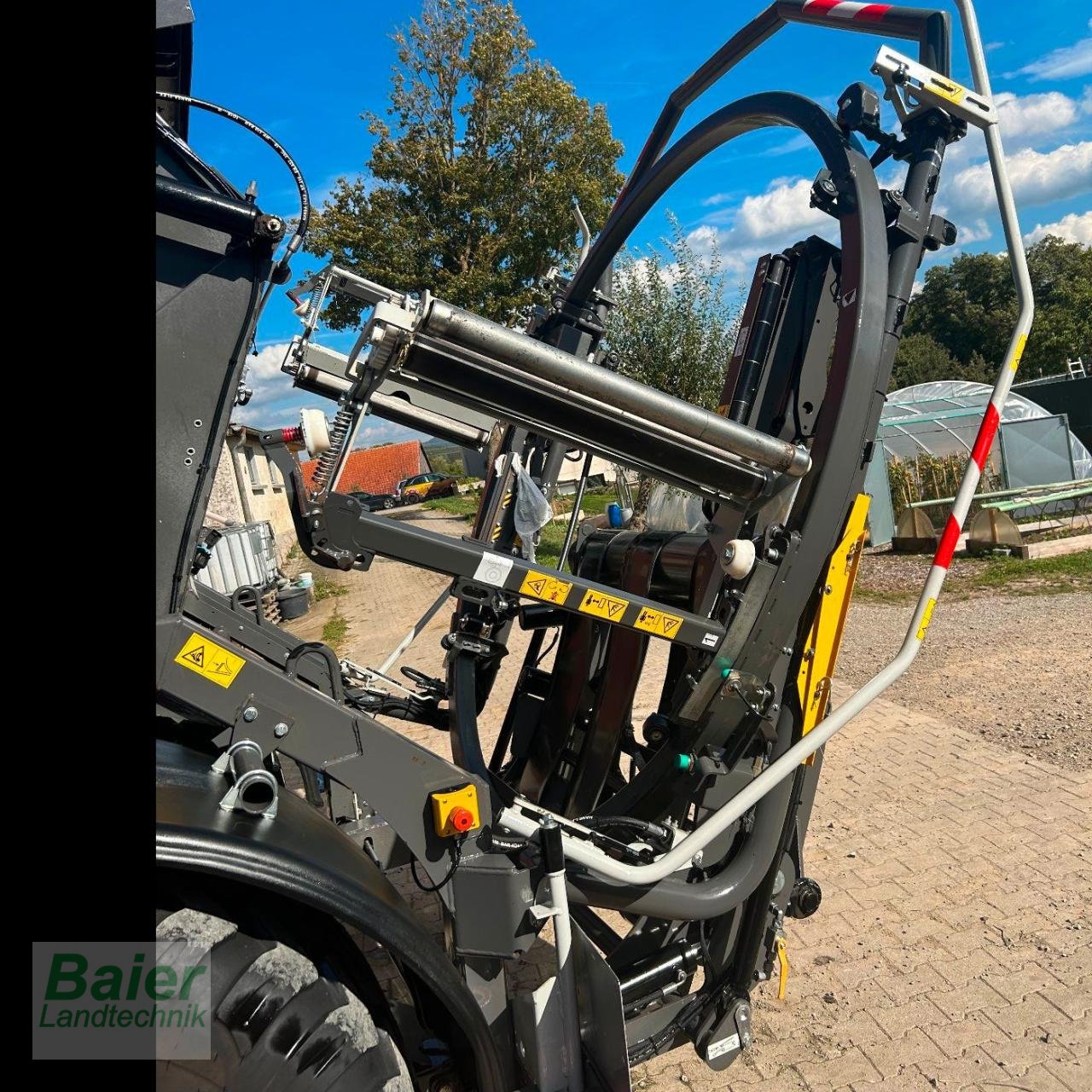 Rundballenwickelgerät du type Fendt Rotana 160v Combi, Gebrauchtmaschine en OBERNDORF-HOCHMOESSINGEN (Photo 3)