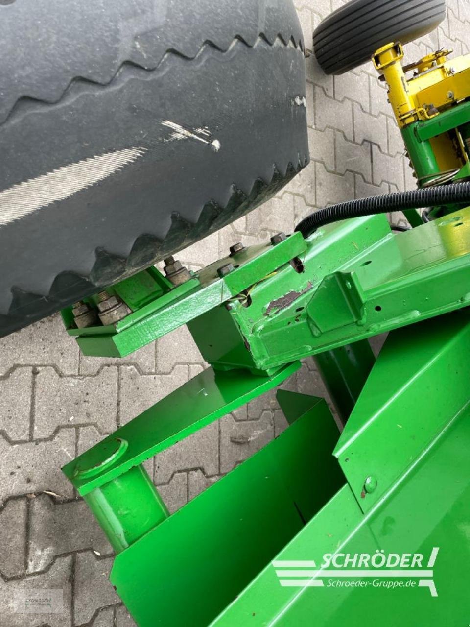 Rundballenwickelgerät typu John Deere 590, Gebrauchtmaschine w Wildeshausen (Zdjęcie 19)