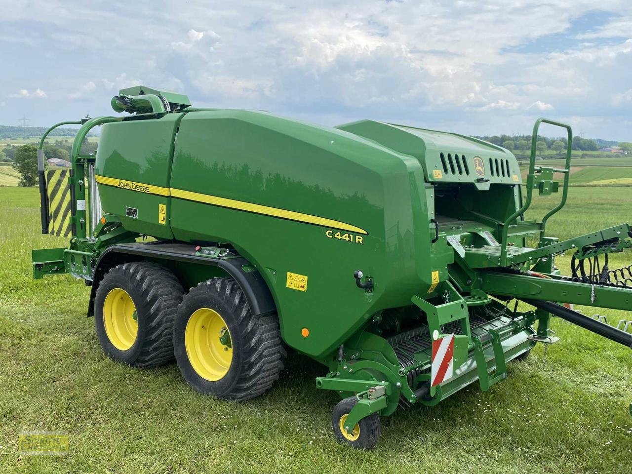 Rundballenwickelgerät van het type John Deere C441R Kombipresse, Neumaschine in Marsberg-Giershagen (Foto 5)