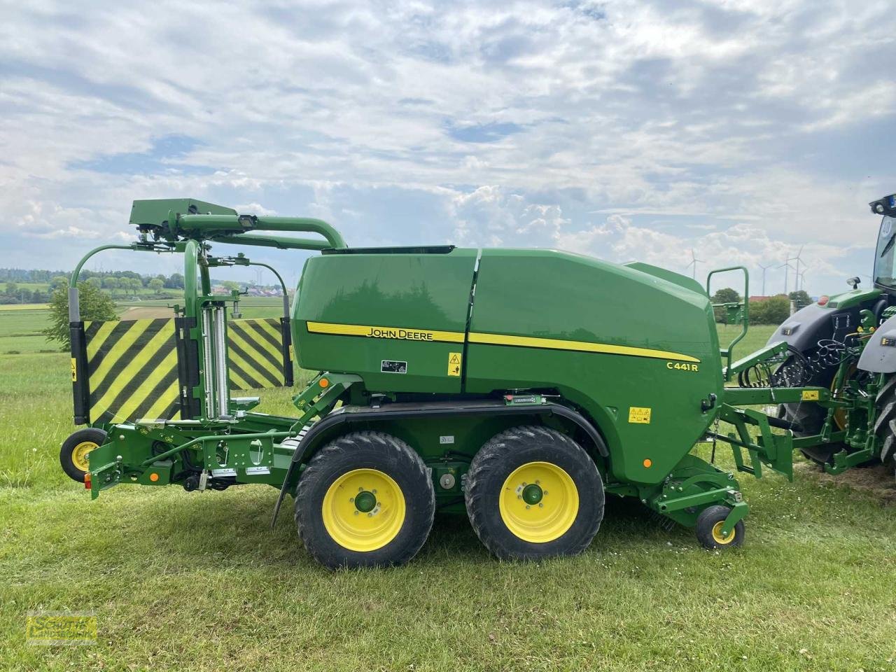 Rundballenwickelgerät Türe ait John Deere C441R Kombipresse, Neumaschine içinde Marsberg-Giershagen (resim 6)