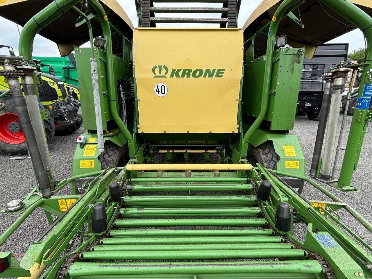 Rundballenwickelgerät du type Krone COMPRIMA CF 155 XC, Pressen-Wickler-Kombination, Gebrauchtmaschine en Westerstede (Photo 9)