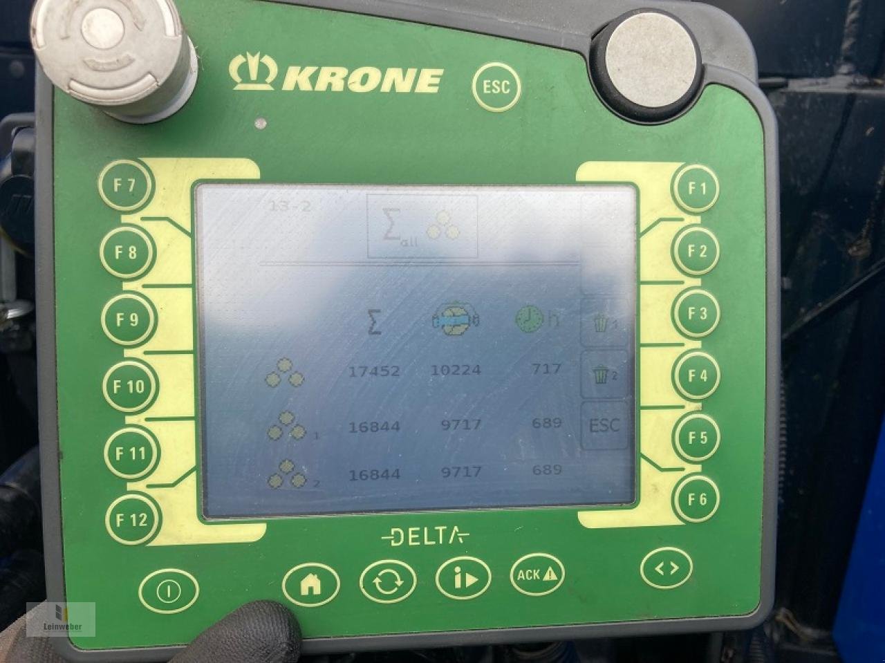 Rundballenwickelgerät Türe ait Krone Comprima CV 150 XC, Gebrauchtmaschine içinde Neuhof - Dorfborn (resim 7)