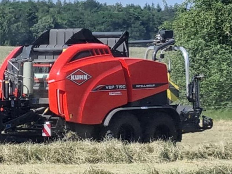 Rundballenwickelgerät du type Kuhn VBP 7190OC 23, Gebrauchtmaschine en Stuhr (Photo 1)