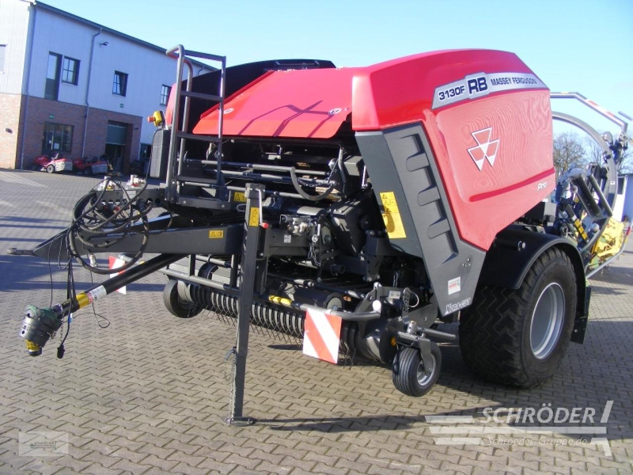 Rundballenwickelgerät of the type Massey Ferguson RBC 3130 F - 25 MS -, Neumaschine in Westerstede (Picture 3)